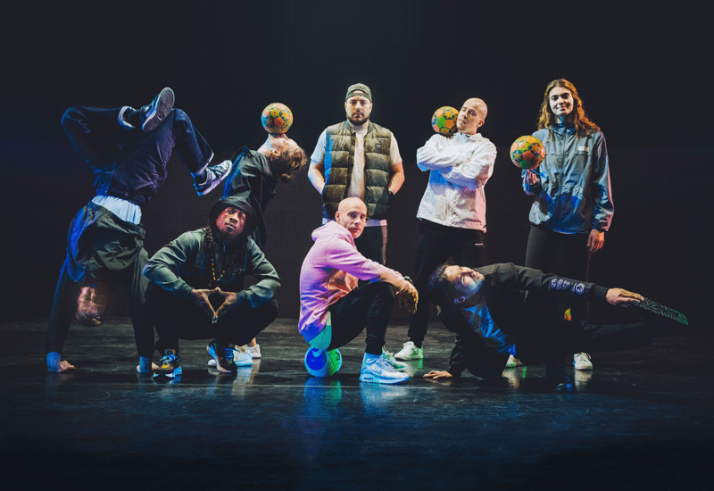 ISH Dance Collective en FTBLL_Can you kick it